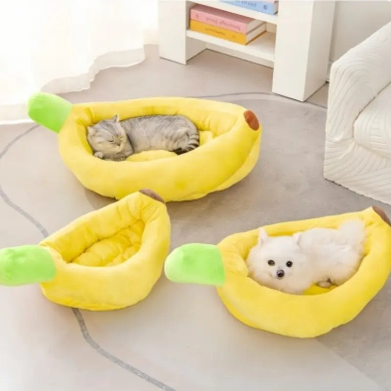 Cozy Up Your Furry Friend with the Banana Boat Detachable Pet Bed - Perfect for Small to Medium Cats and Dogs! 🐾🛏️✨